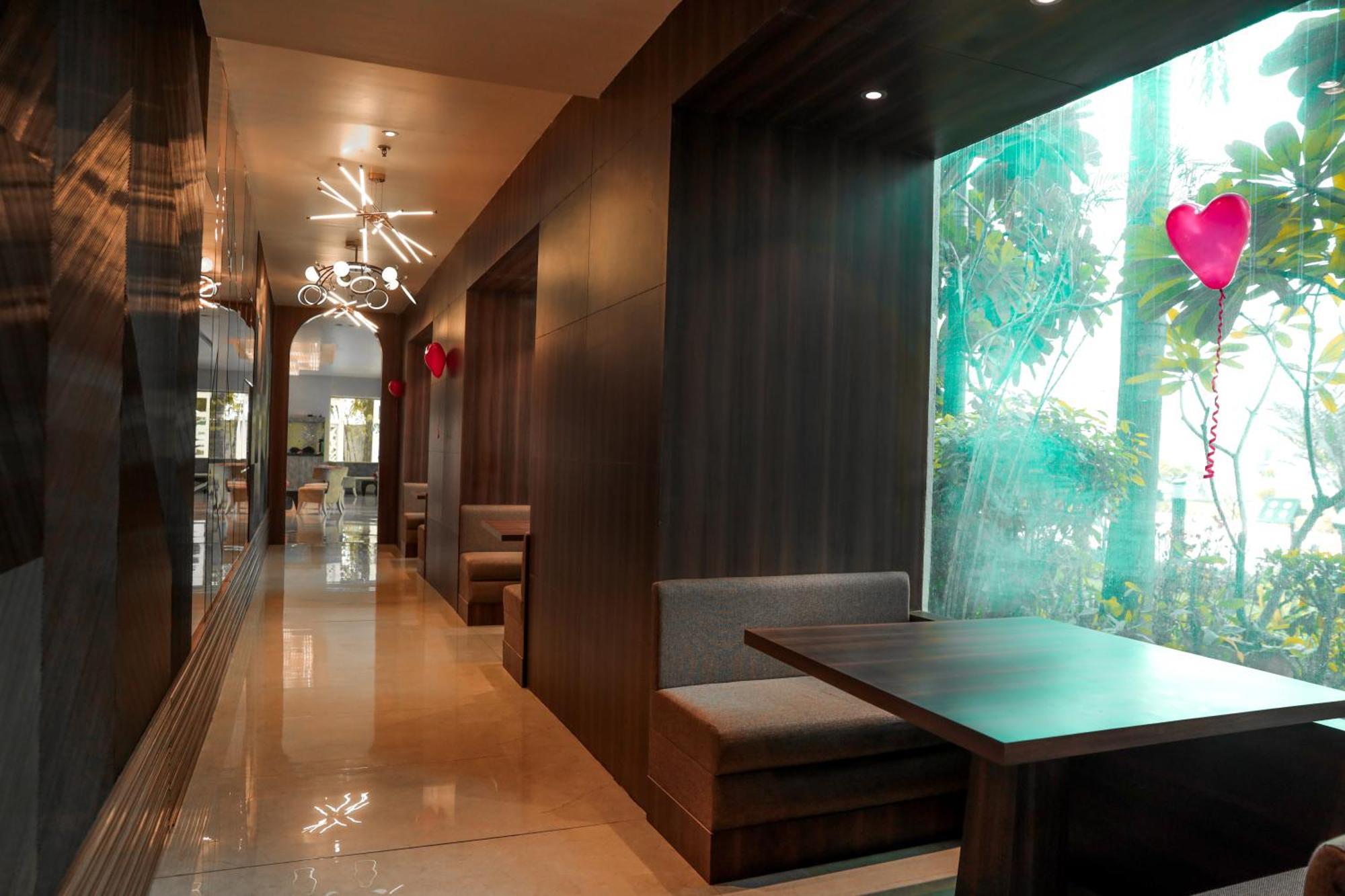 Bravura Gold Resort Meerut Exterior photo